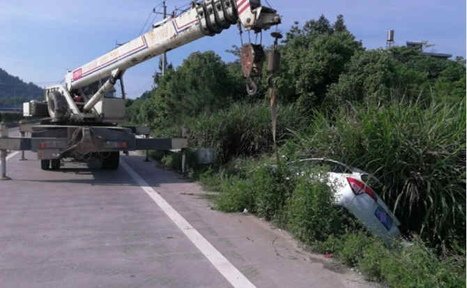 浦城重载吊车救援 浦城重载吊车救援